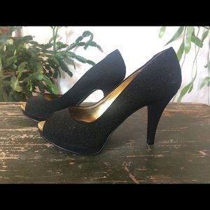 Nine West black heels open toes 6.5